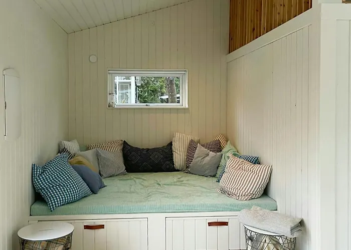 Near Femhojerne And Liseleje Holiday home Melby